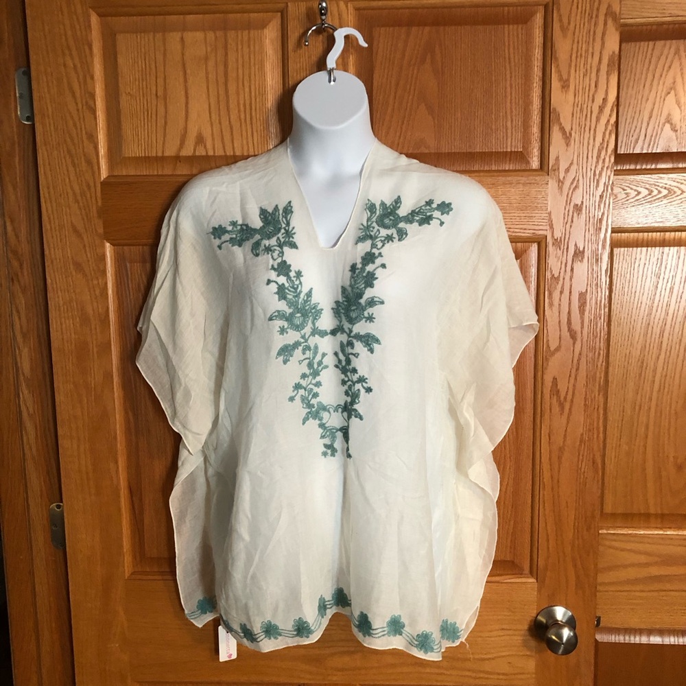 Cream Embroidered V-Neck Kimono with Teal Floral Detail